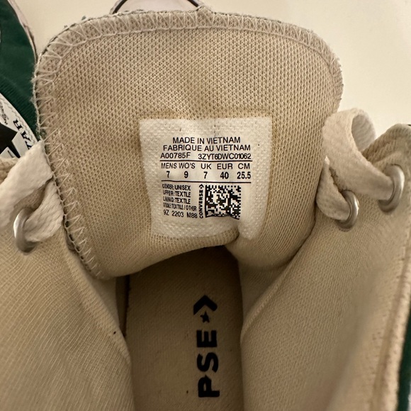 Green Converse high tops - Picture 4 of 4